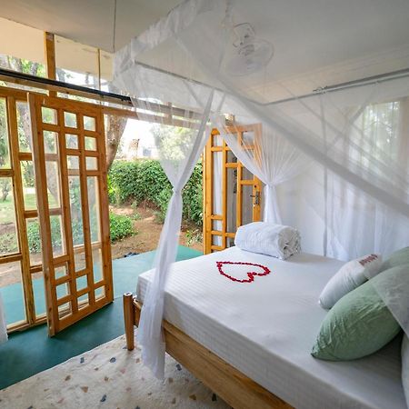 Mkoani Homestay โมชิ ภายนอก รูปภาพ