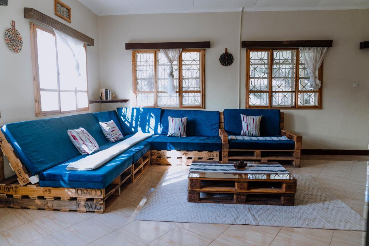 Mkoani Homestay โมชิ ภายนอก รูปภาพ